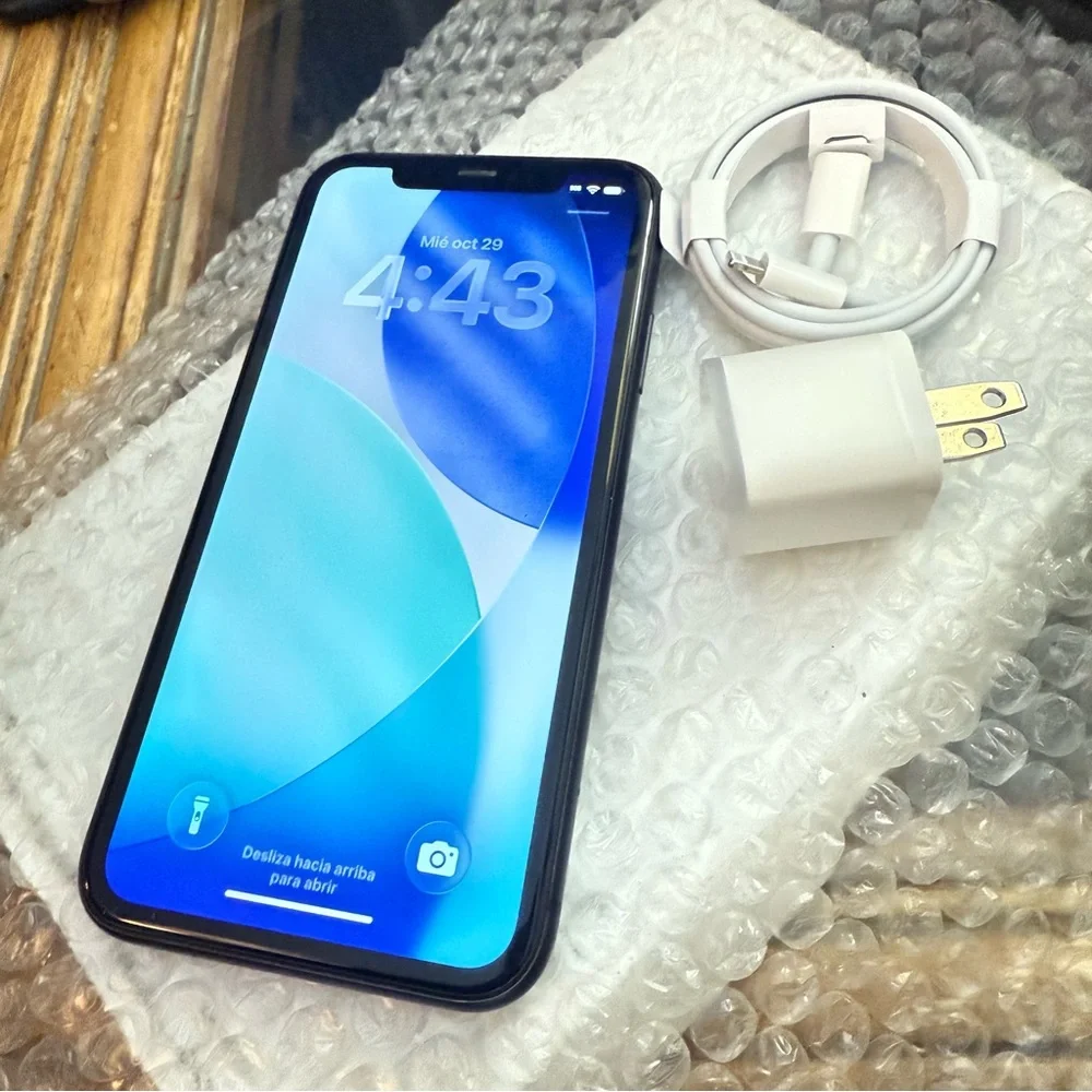 iPhone 11 64GB unlocked for any company